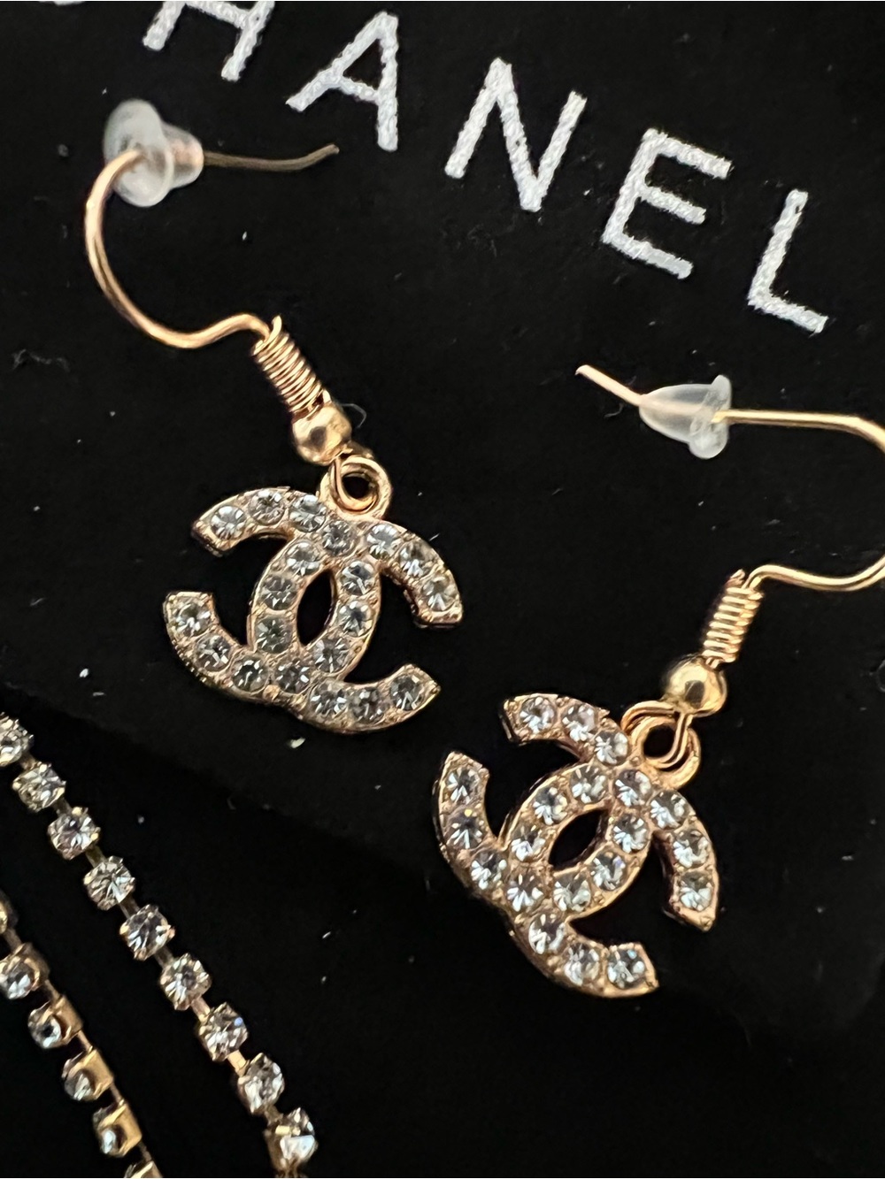 CHANEL Gold and Clear Crystal CC Pendant Necklace with Dangle Earrings - Picture 5 of 12